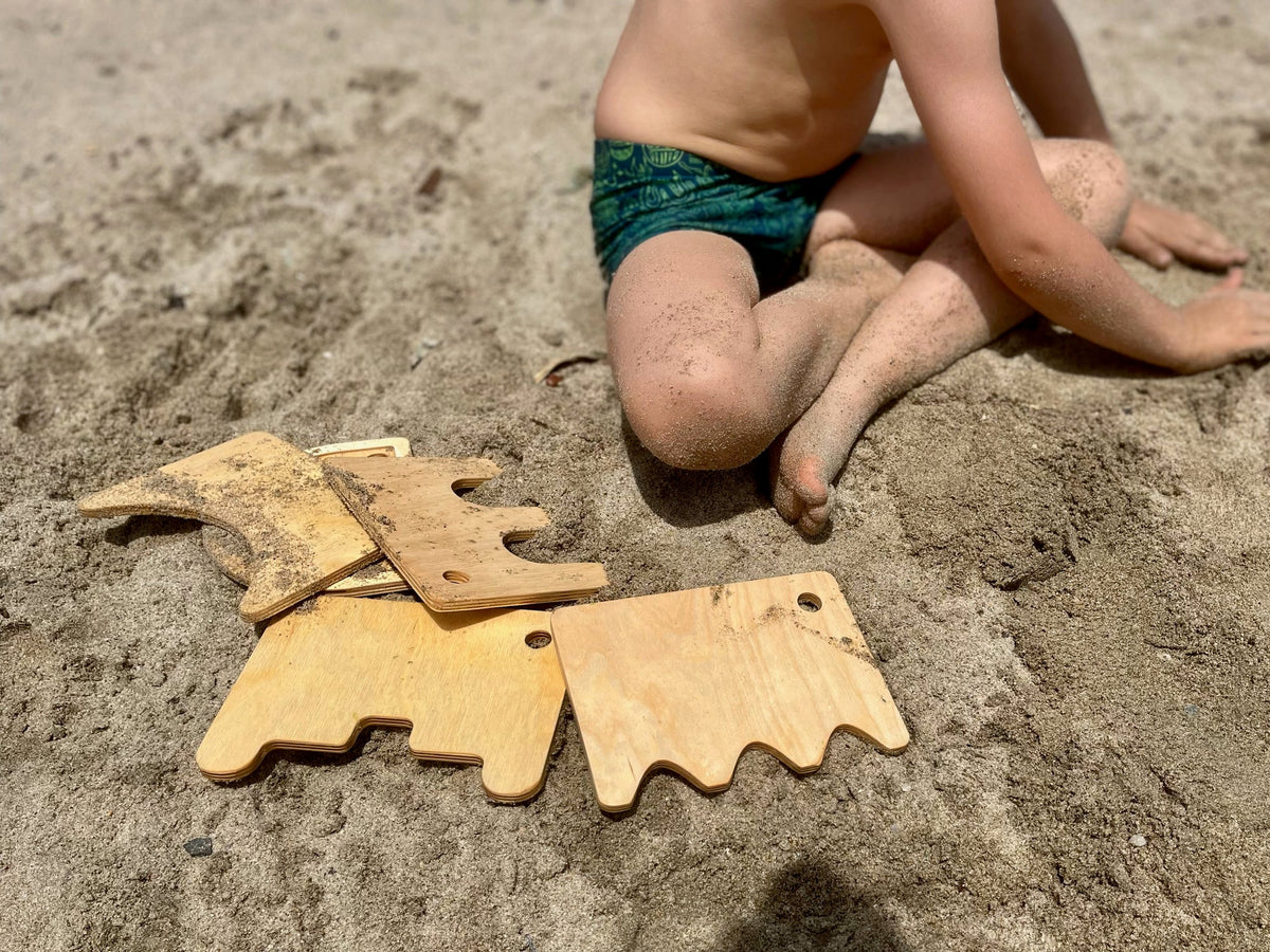Montessori Wooden Shovel Set: Eco-Friendly Play for Kids