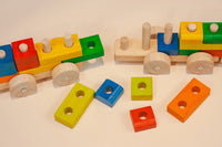 QToys Australia (USA) Stack & Pull Train