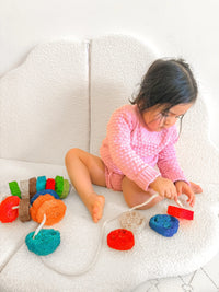 QToys Australia (USA) Rainbow Loofah Lacing Set